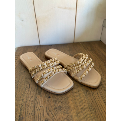 Beige slippers marquiiz Beige slippers marquiiz