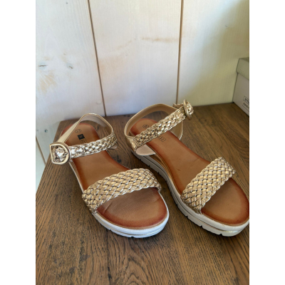 Gold sandalen Gold sandalen