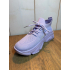 Paarse sneaker