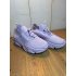 Paarse sneaker