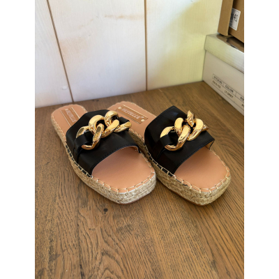 Zwarte gesp slipper Zwarte gesp slipper