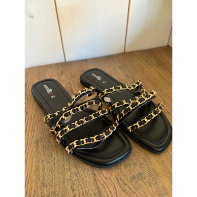 Zwarte slippers marquiiz Zwarte slippers marquiiz